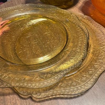 Depression Glass Nice Sets