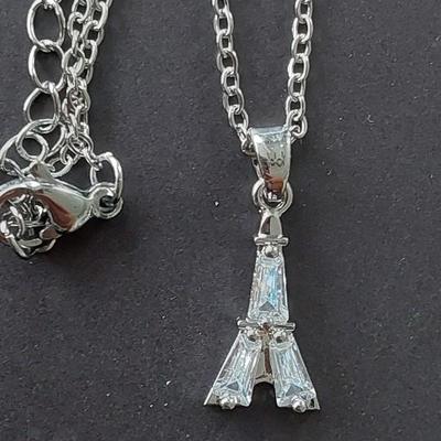 Paris Eiffel Tower necklace