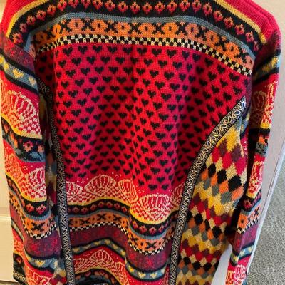 Vrikke wool sweater with tags