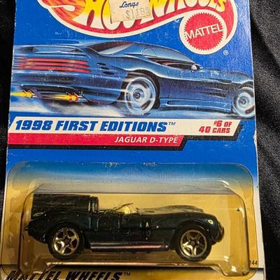 1998 Hot Wheels First Editions #6 of 40 Jaguar D-Type | Deep Metallic Green w/ Gold 5-Spoke Wheels | Collector #653 Sealed Original Card...