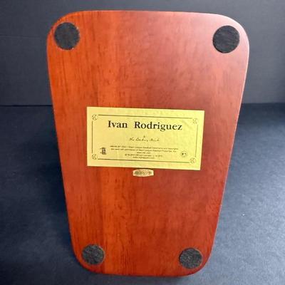 Danbury Mint - Ivan Rodriquez