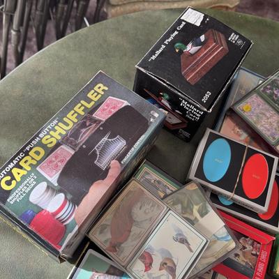 Vintage Cards. Shuffler