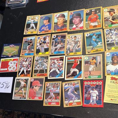 Topps Baseball Cards