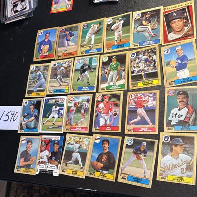 Topps Baseball Cards