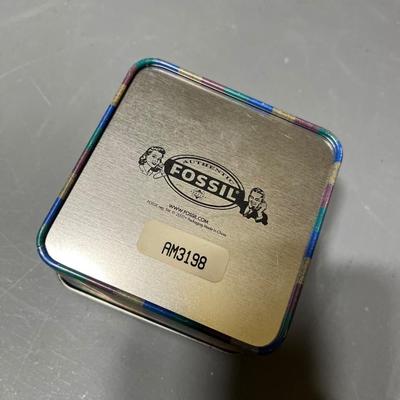 Sale Photo Thumbnail #252: In great condition and comes with original protective tin.  Will need new battery.

*shipping available at buyers expense