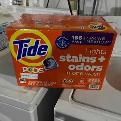 Sale Photo Thumbnail #354: New tide pods laundry detergent box set of 156 pods.