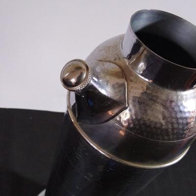 LOT 429: Vintage 1940s Farber Bros. NY Krome-Kraft Cocktail Shaker