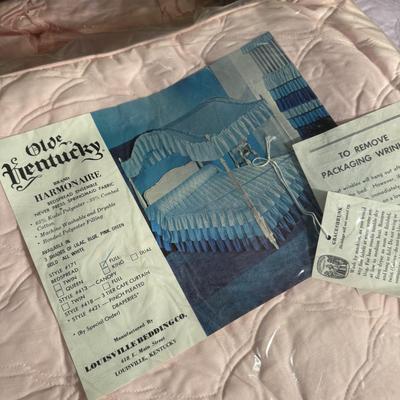 Mahogany Canopy Bed with 7 Extra Linen Sets