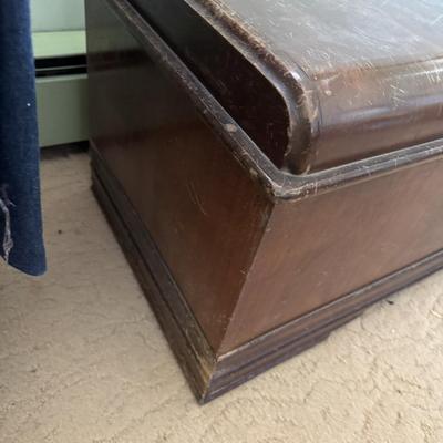 Waterfall Style Cedat Chest