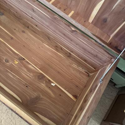 Waterfall Style Cedat Chest