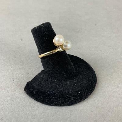 S694 14k Yellow Gold Pearl and Diamond Ladies Ring