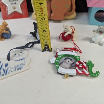 Christmas Ornaments & Toys