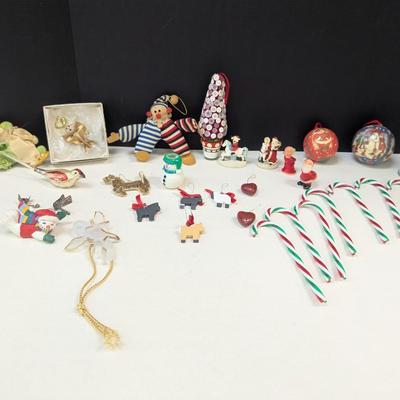 Holiday Christmas Ornaments