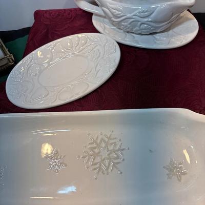 Sale Photo Thumbnail #83: Two rectangular tablecloth, candle, gravy boat, and serving dishes