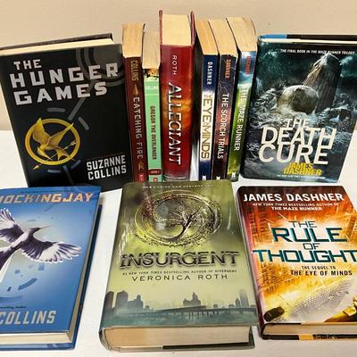 Sale Photo Thumbnail #156: Authors Collins, Roth, Dashner