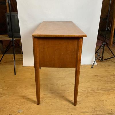 Z500 Vermont Hard Rock Maple Writing Desk