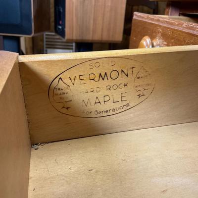 Z500 Vermont Hard Rock Maple Writing Desk