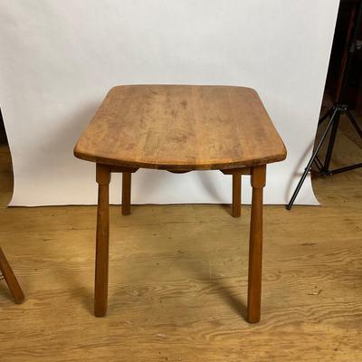 Z502 Antique Wooden Childs Table & Chairs