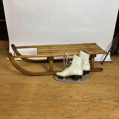 Z504 Antique Chamonix Snow Sled & Women's Ice Skating Shoes