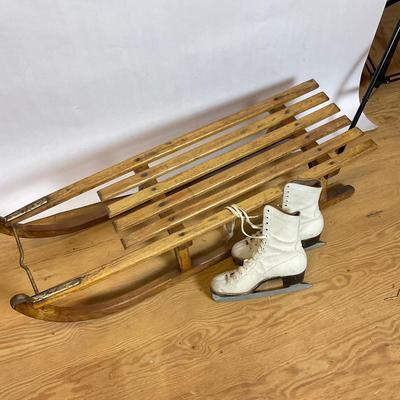 Z504 Antique Chamonix Snow Sled & Women's Ice Skating Shoes