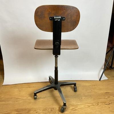 Z510 Danish Mid Century Modern Swivel Office Chair