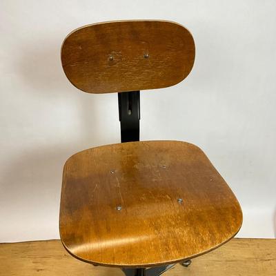 Z510 Danish Mid Century Modern Swivel Office Chair