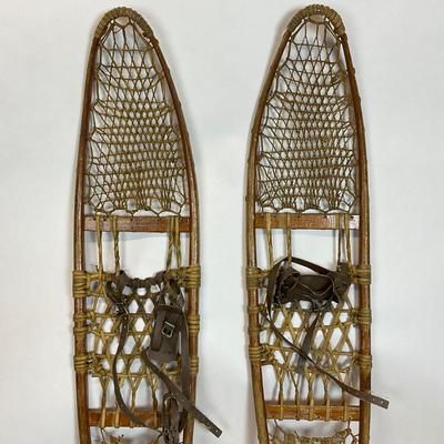 Z505 Vintage U.S. C.A. Lund Snow shoes