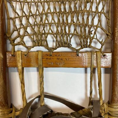 Z505 Vintage U.S. C.A. Lund Snow shoes