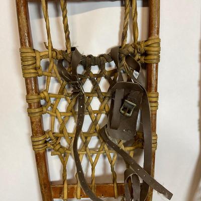 Z505 Vintage U.S. C.A. Lund Snow shoes