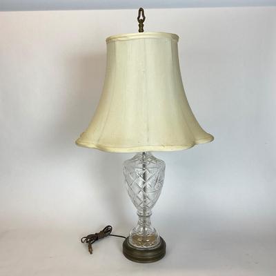 Z512 Vintage Cut Crystal Table Lamp
