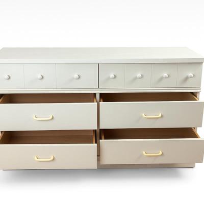 Z524 Vintage White IKEA Six Drawer Dresser