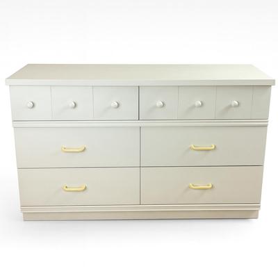 Z524 Vintage White IKEA Six Drawer Dresser