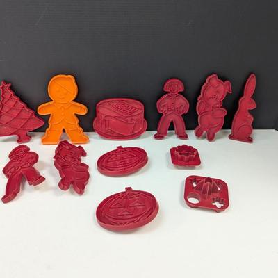 1970's Seasonal & Mixed Vintage Cookie Cutters