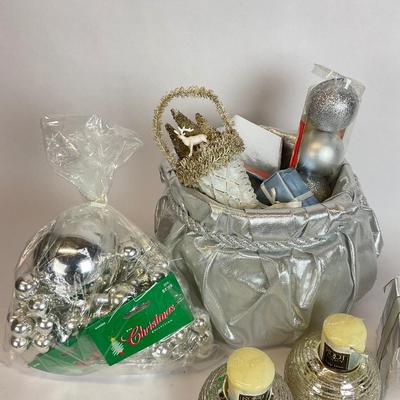 Z533 Large X-mas Silver Decor LOT