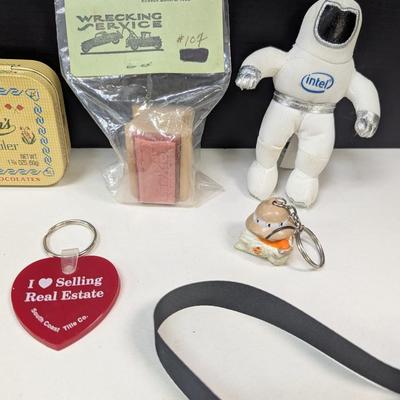 Vintage Advertising Memorabilia