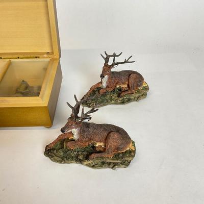 Z535 Vintage Bear and Stag Decor with REUGE Music Box Edelweiss