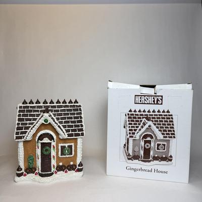 Z534 Hershey Byer's Choice Gingerbread House w/ Original Box