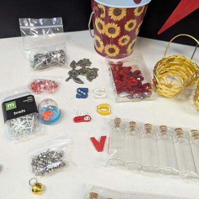 Seasonal Crafting Decor