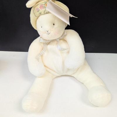 Bunnies By The Bay Plush & Resin Easter Rabbit