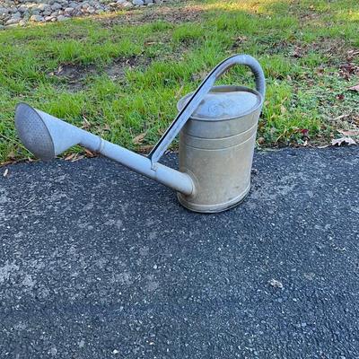 O573 German BAT Galvanized 12.5 Liter Watering Can