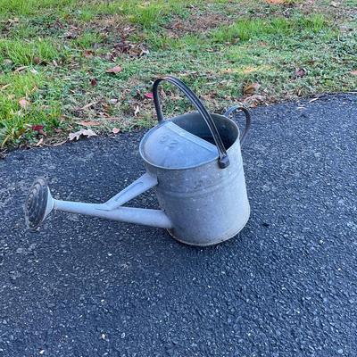 O575 Vintage Galvanized Two Gallon Watering Can