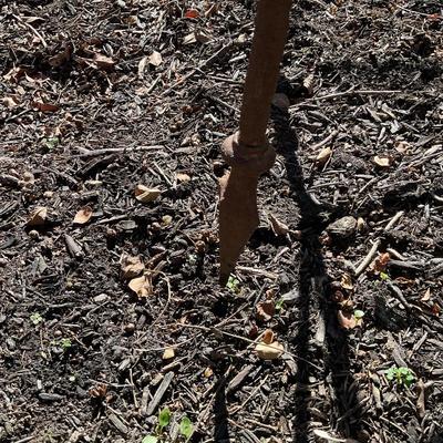 O559 Vintage Industrial Grate Style Glass Center Table