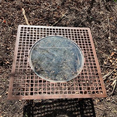 O559 Vintage Industrial Grate Style Glass Center Table