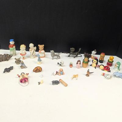 Assortment Of Collectible Trinkets