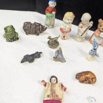 Assortment Of Collectible Trinkets