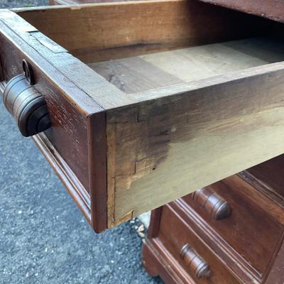 G583 Antique Victorian Style Writing Desk