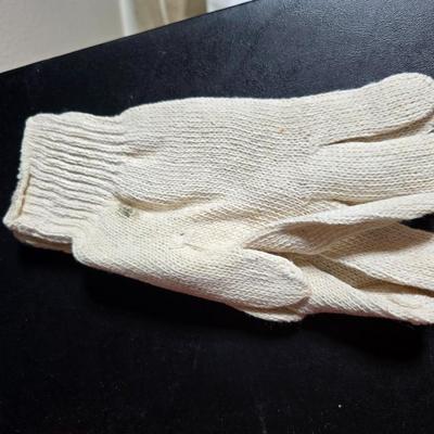 Auto mobile organization & care - Windshield shades - Cargo net - flashlights and more