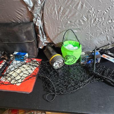 Auto mobile organization & care - Windshield shades - Cargo net - flashlights and more