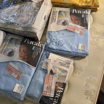 Vintage New Full Sheets, Blankets & Comforter