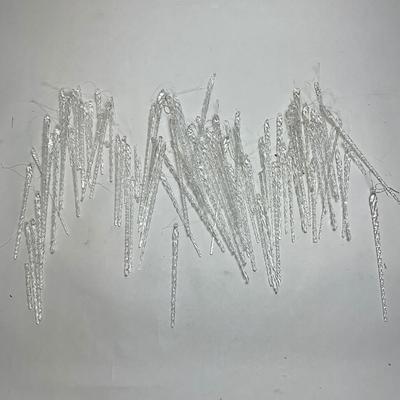 Z584 Glass Icicles Ornaments